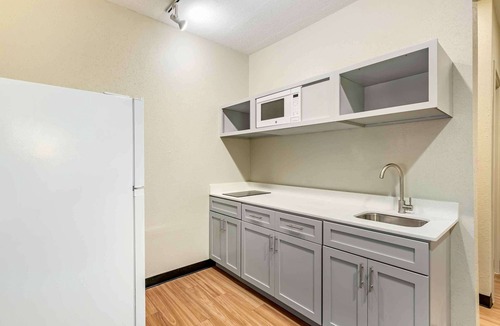Cheektowaga Hotel | Extended Stay America Suites - Buffalo - Airport