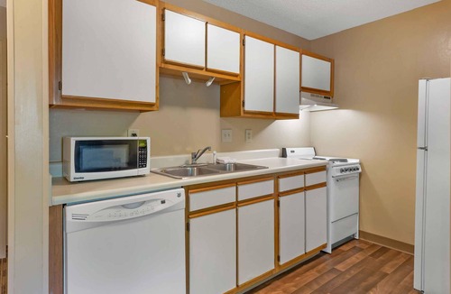 Westchase Hotel | Extended Stay America Suites Houston Westchase Westheimer