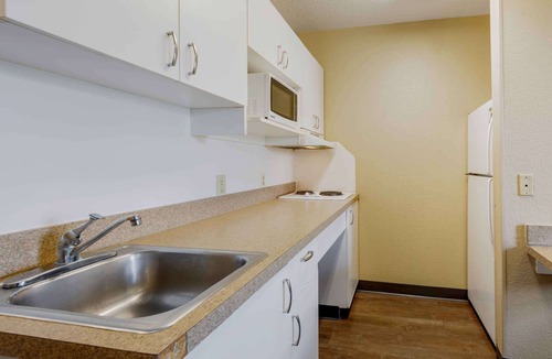 East Syracuse Hotel | Extended Stay America Suites Syracuse Dewitt