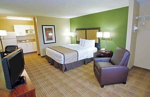 Tulsa Hotel | Extended Stay America Suites Tulsa Central