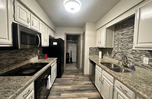 Northeast Carrollton House | Extended Stay: Backyard, Garage, Fireplace