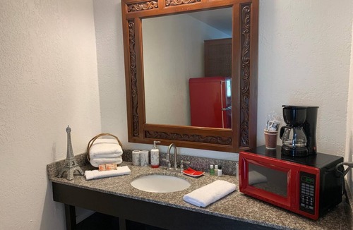 Dock Junction Hotel | Extended Stay Brunswick