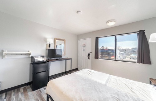 Blue Springs Hotel | Extended Stay by Welcome INN