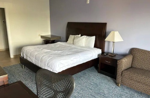 Gonzales Hotel | Extended Stay Comfort | Modern Haven w/Kitchenette | Free Parking