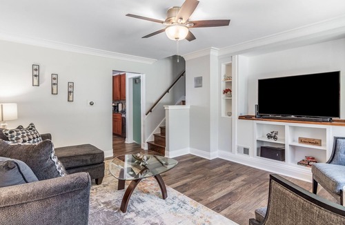 Downers Grove House | Extended Stay Downers Grove