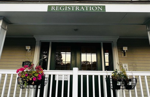 Pittsfield Apartment | Extended Stay- Full Kitchen 1BR apartment in Downtown Pittsfield