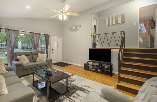 Glen Ellyn House | Extended Stay Glen Ellyn FHS Rental