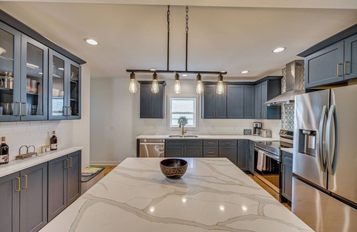 South Haven House | Extended Stay in South Haven! Pet-Friendly Home