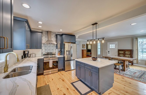 South Haven House | Extended Stay in South Haven! Pet-Friendly Home