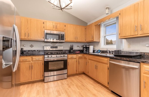 Fox Valley House | Extended Stay Plainfield FHS Rental