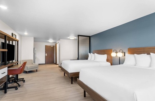 Cheyenne Hotel | Extended Stay Suites | 2 Units | Cheyenne WY Central Location
