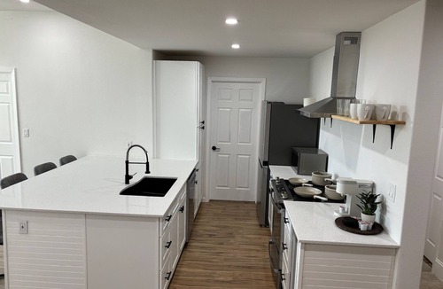 Garland House | Extended Stay Temporary Housing for Families & Working Professionals