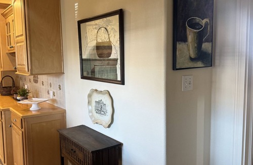 Sayles Blvd. Area House | Extended stay welcome