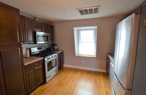 Central-Maverick Square - Paris Street Apartment | extended stays