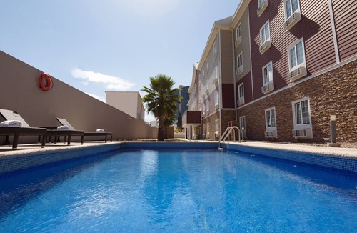 La Joya Apartment | Extended Suites Tijuana Macroplaza