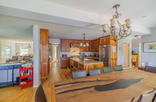 Frontenac House | Extensive private luxury property - sleeps 25