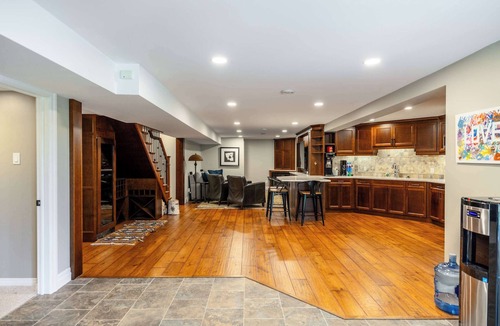 Frontenac House | Extensive private luxury property - sleeps 25