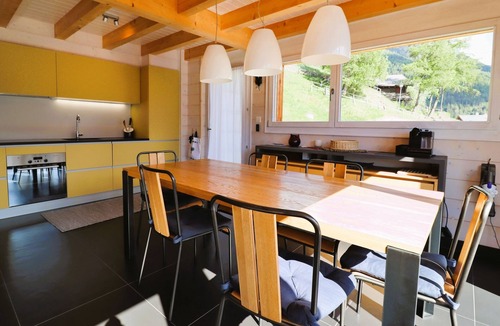 St. Luc Ski Chalet | Extérieur: Detached chalet on 3 floors with magnificent views, for 4 people - approx. 80m2Interior: