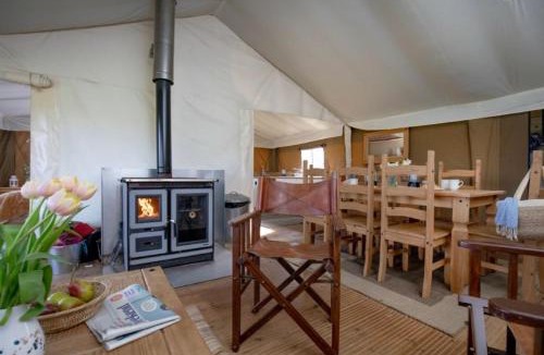 Exton House | Exton Park at Lantern and Larks