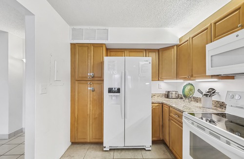 Daytona Beach Condo | Extra Large Truly Oceanfront 3 Bedroom 2 Bath Condo