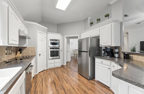 North Richland Hills Villa | Extraordinary Pool Villa - Outdoor Fun, Near Stadiums