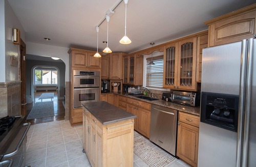 Central Falls House | Extraordinary 2-level Oasis 3 Kitchens Grps-25
