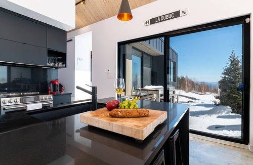 La Malbaie Ski Chalet | Extraordinary brightness in Charlevoix