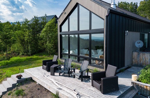 La Malbaie Ski Chalet | Extraordinary brightness in Charlevoix