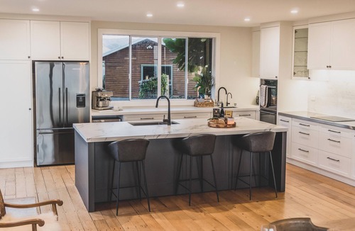 Pukehina Villa | Extraordinary Coastal Elegance. Unique Kiwi Experience.