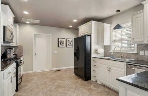Tulsa House | Extraordinary EXPO! 4bed/2bath-Fabulousness