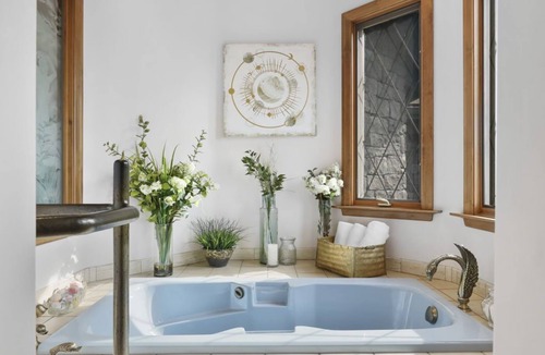 Monroe Other | Extraordinary Medieval Castle w/Life Size Dragons!