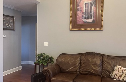 Warner Robins House | Extraordinary Mini Mansion