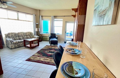 Lenox Park Apartment | Extraordinary Ocean View Studio