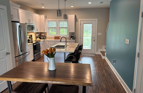 Naruna House | Extraordinary Women Conference at the Commons: Newer Build Townhome Available