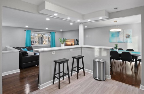 Forestview House | Extravagance - 4 Bedrooms 2.5 Baths With Deck