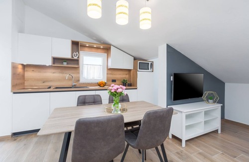 Spadici Apartment | Extravagant flat just 250 metres from the beach with private balcony, barbecue, WiFi