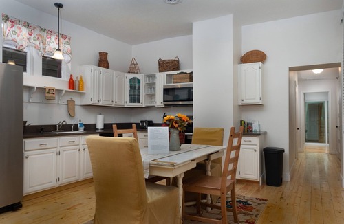 Madison House | Extremely clean! Dog Freindly Bungalow one block to Main Street