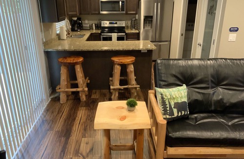 Grants Pass Apartment | Extremely Clean & Very Nice! (West Park B)