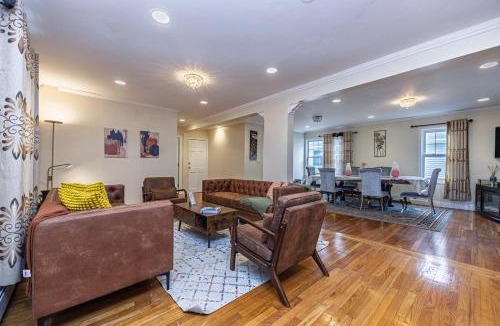 Medford Apartment | Extremely Spacious Home 10 Mins to The Encore