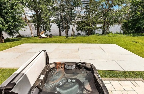 L'Ile-Bizard Villa | Exuberant Chateau within 30 minutes of Downtown Montreal
