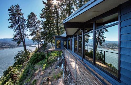 White Salmon House | Eye On The Gorge
