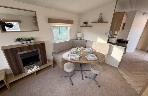 Eyemouth Apartment | Eyemouth - Caravan - Sleeps 4 - Pet Friendly
