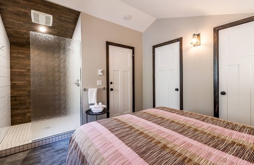 Sainte-Agathe-des-Monts Ski Chalet | Ezeras for 4 people with a hot tub