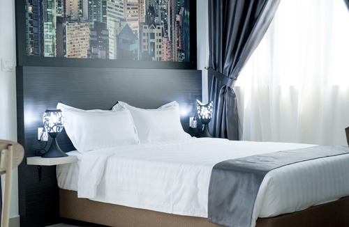 Medini House | Ezzyhome Medini