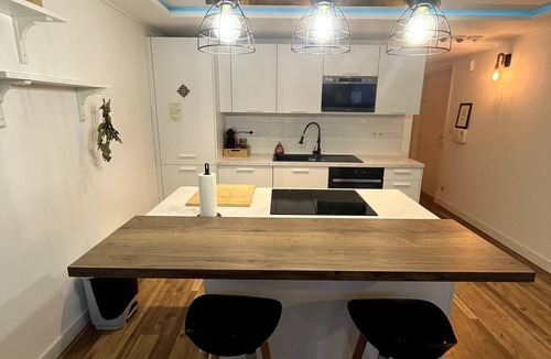 Ponts Jumeaux Apartment | Félicità T2 - Swimming pool - Parking - Netflix - 15 minutes walk from downtown
