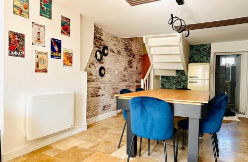 Deville-les-Rouen House | Félin pour l'Autre - Spa