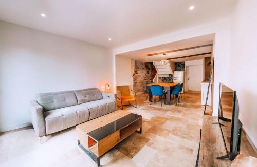 Deville-les-Rouen House | Félin pour l'Autre - Spa