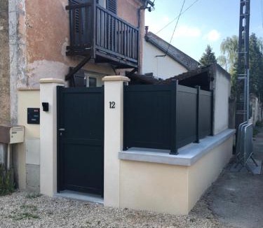 Fericy House | Féricy