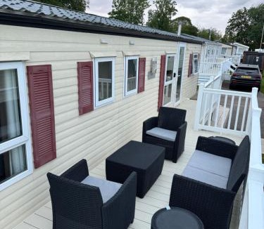 Ebford Other | F04 Dawlish Sands 4 bedroom 8 berth static