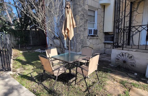 Monticello Park Apartment | F1 30% OFF Updated, Cozy & Clean Fast WiFi 2BR/2BA Monthly Rental